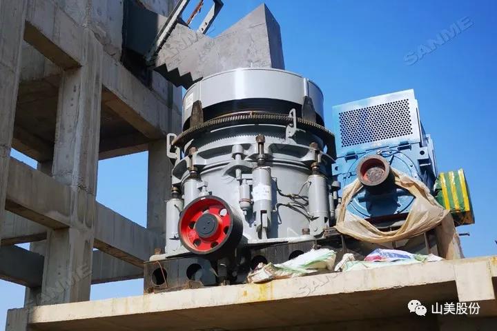 Application of cone crusher in sand and gravel aggregate production line